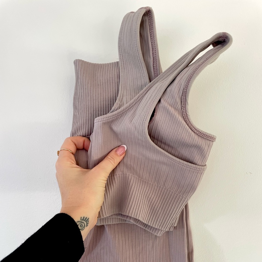 Matching Ribbed Yoga Set in Pale Purple, Size M